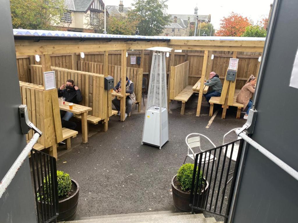 The Windsor Hotel And Bar Kirkcaldy Esterno foto